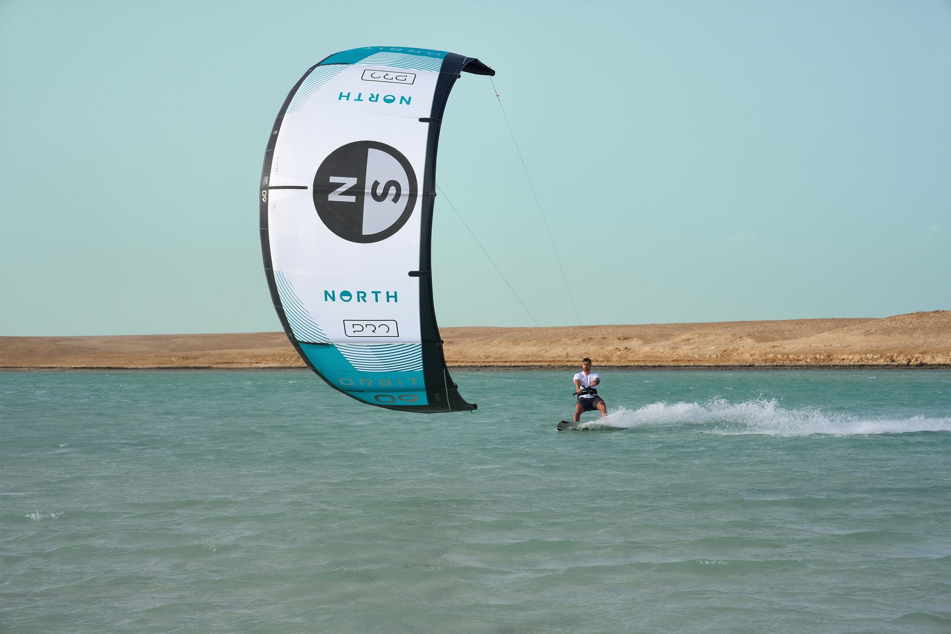 North Orbit Pro Kite Marketing Image 3
