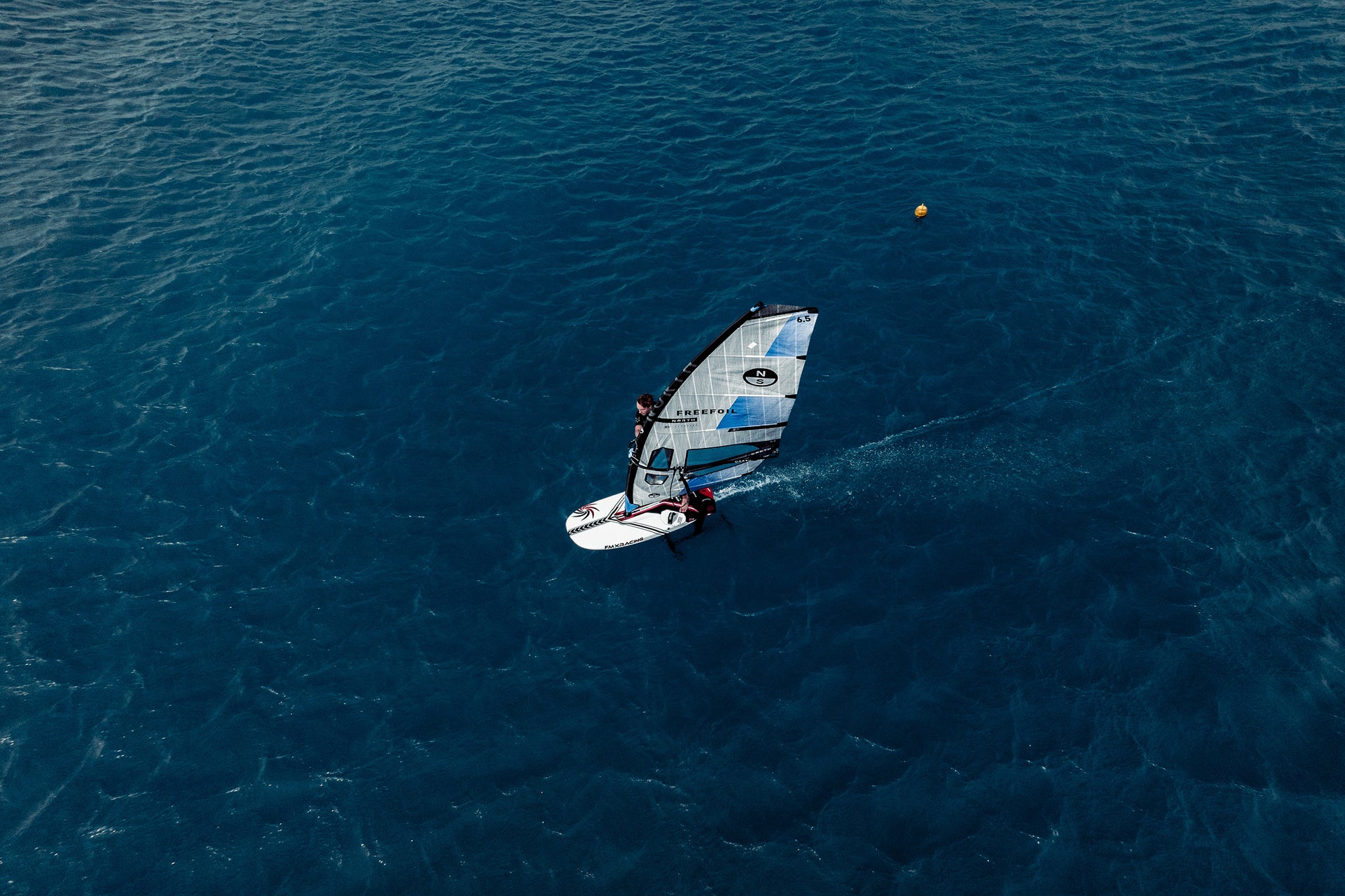 North FreeFoil Gen1 Marketing Image 3