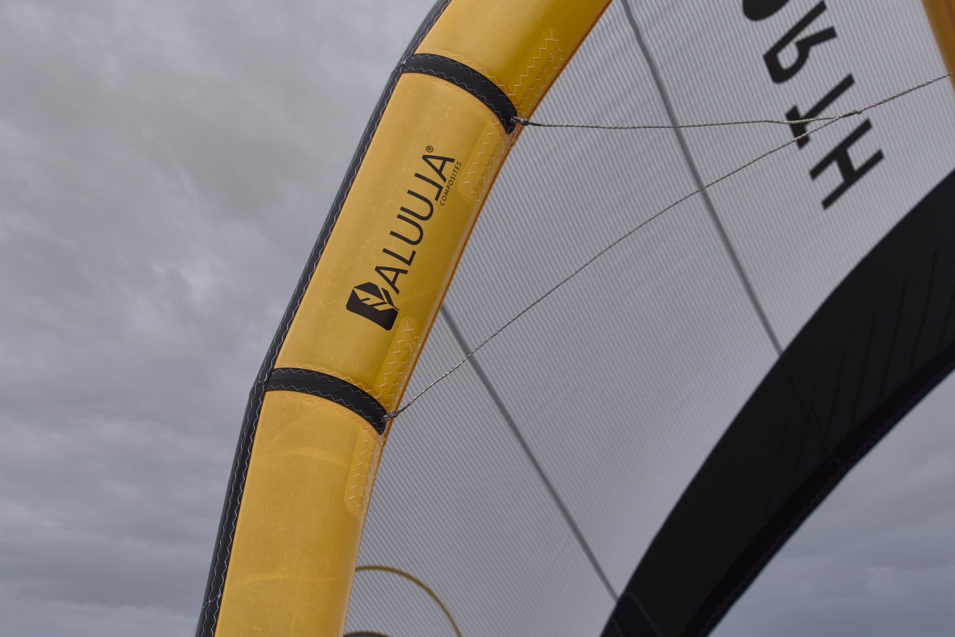 North Orbit Ultra Kite Marketing Image 4