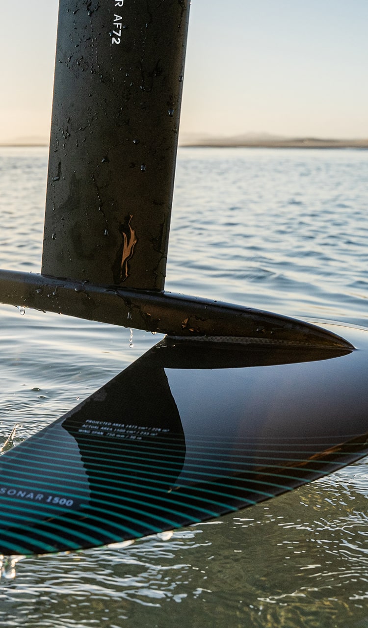 North-NKB_MY22_PDP_FOIL_SONAR-FUSELAGE-01_MOBILE_750x1280px