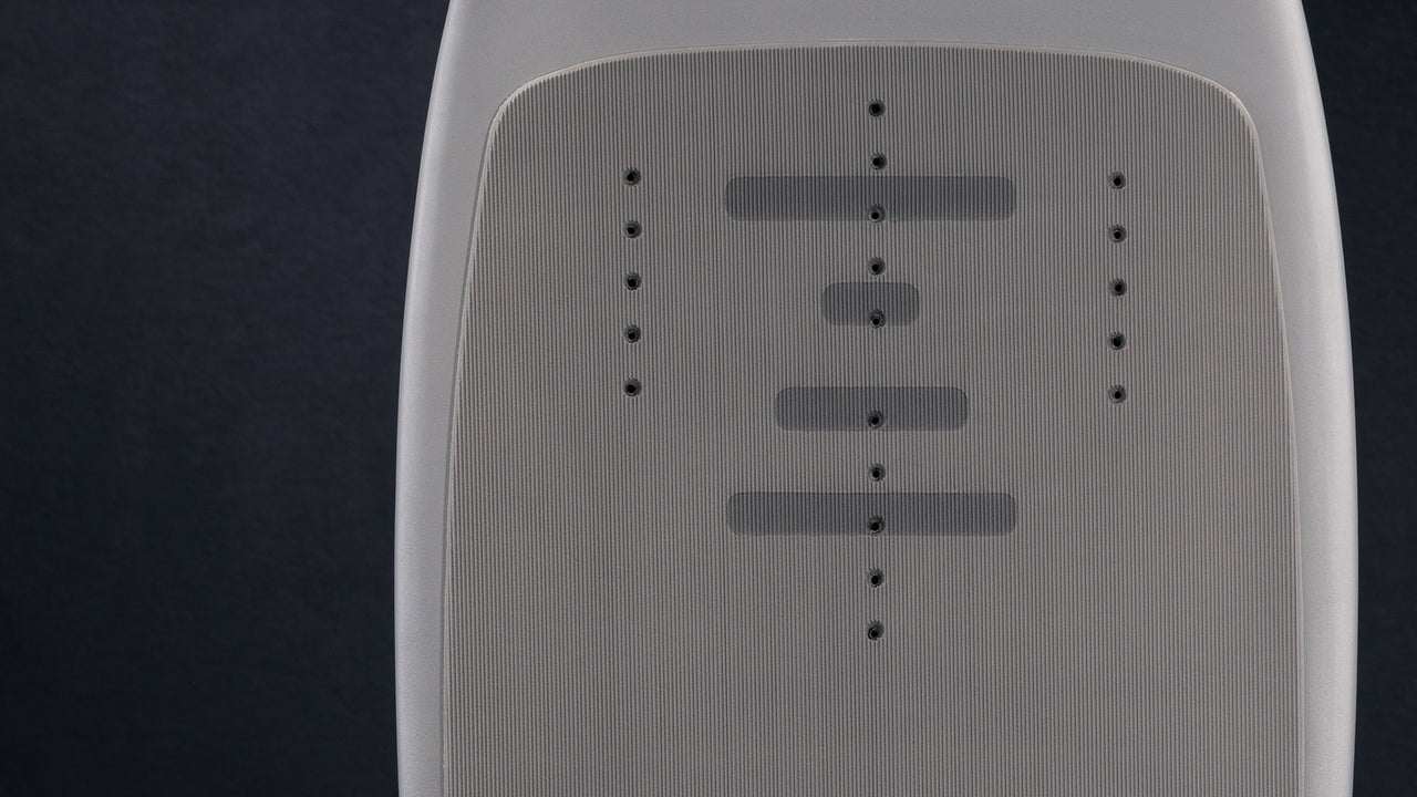 Max-grip deckpad with transverse stance markers image