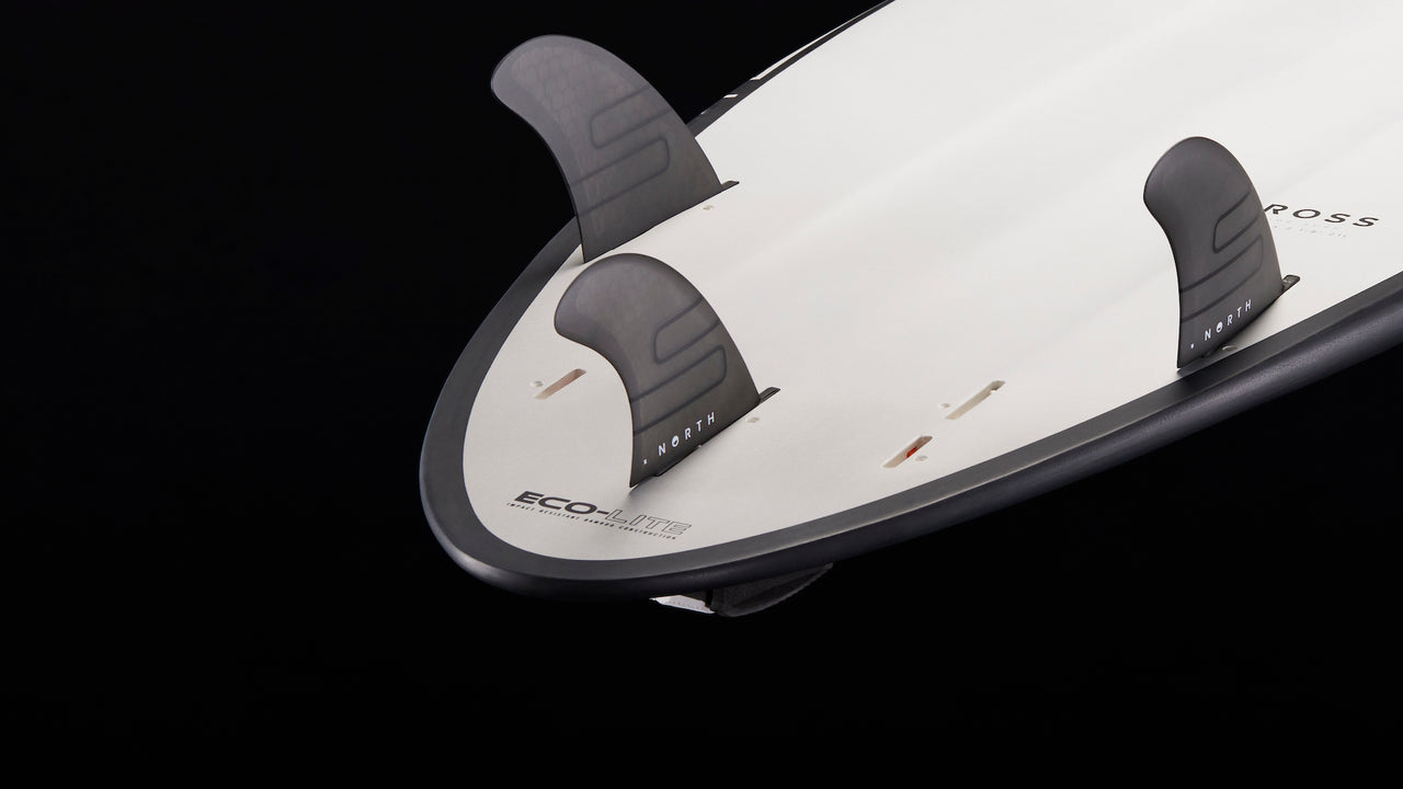 Cross Surfboard - FCSII premium fin box technology