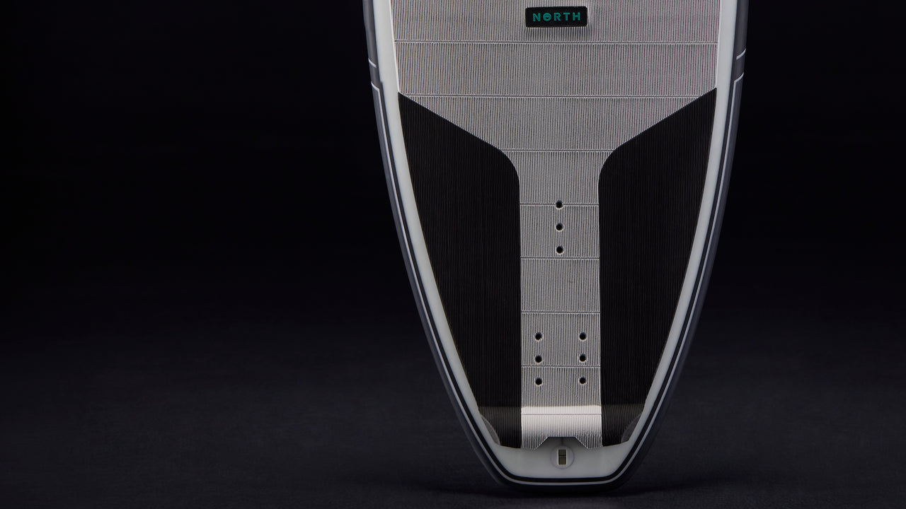 NEW 2-pce deck grip with toe bump and rear wedge kicker image