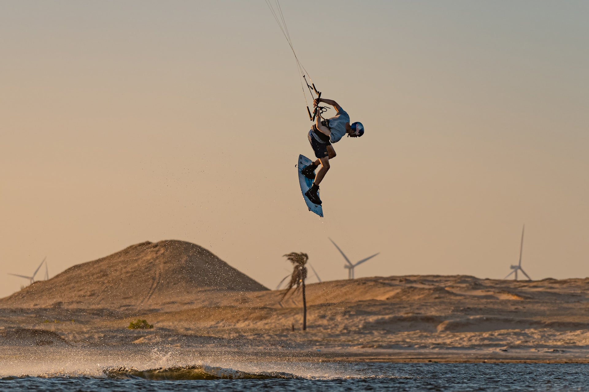 North Standard Freestyle Loop (with finger) Marketing Image 2