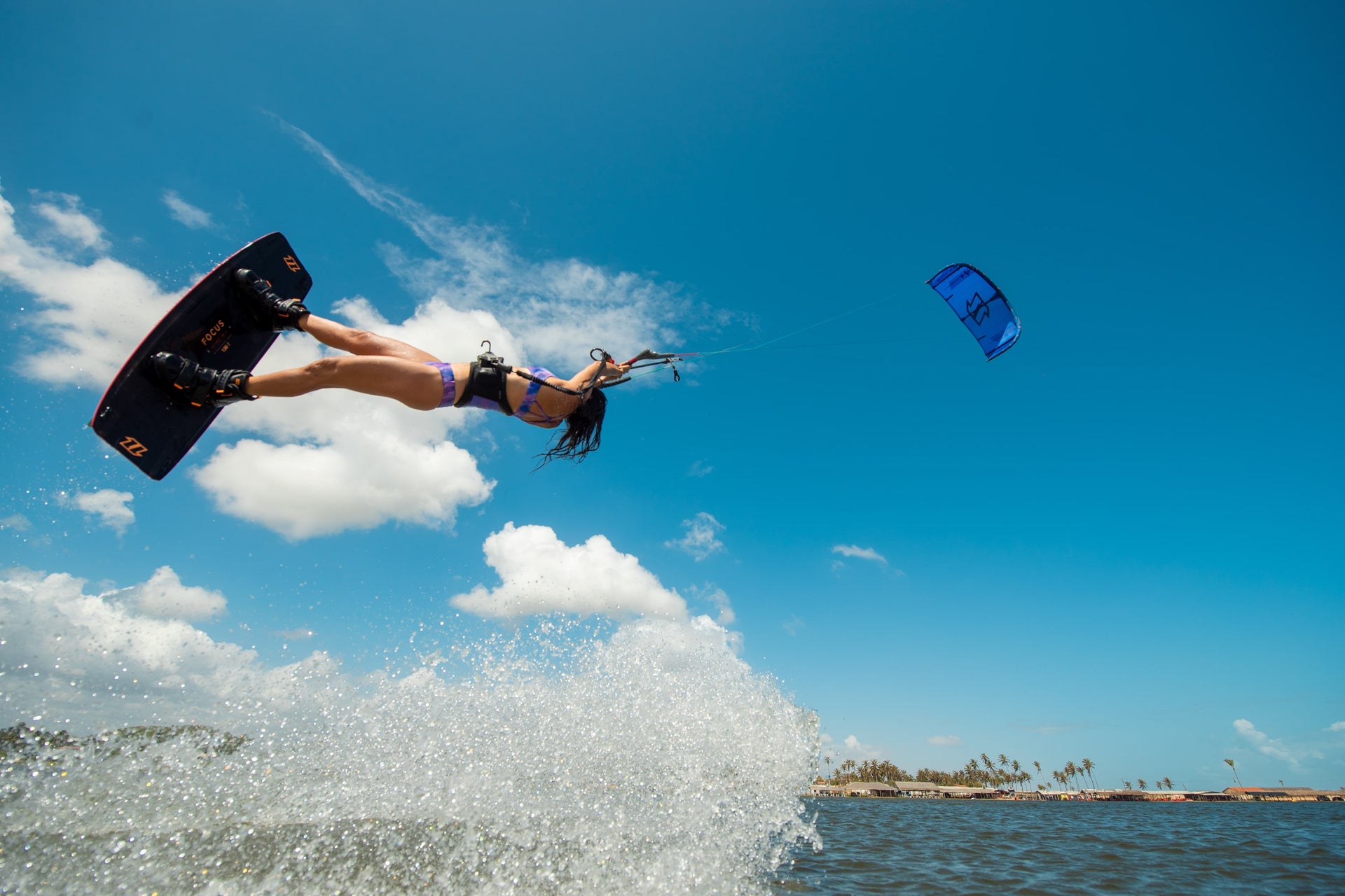 North Standard Freestyle Loop (with finger) Marketing Image 3