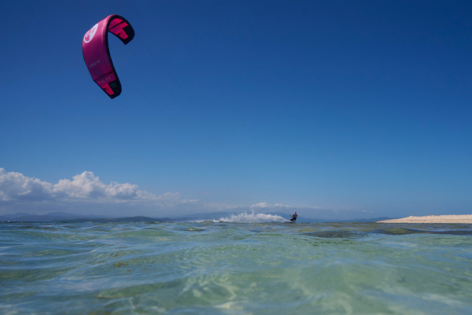 North Pulse Kite Marketing Image 2