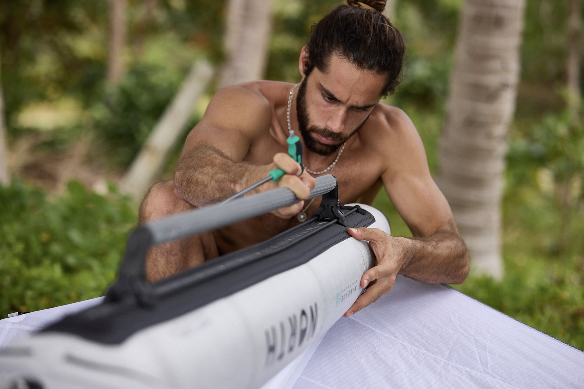 North ShiftLock Carbon Wing Handle Marketing Image 1