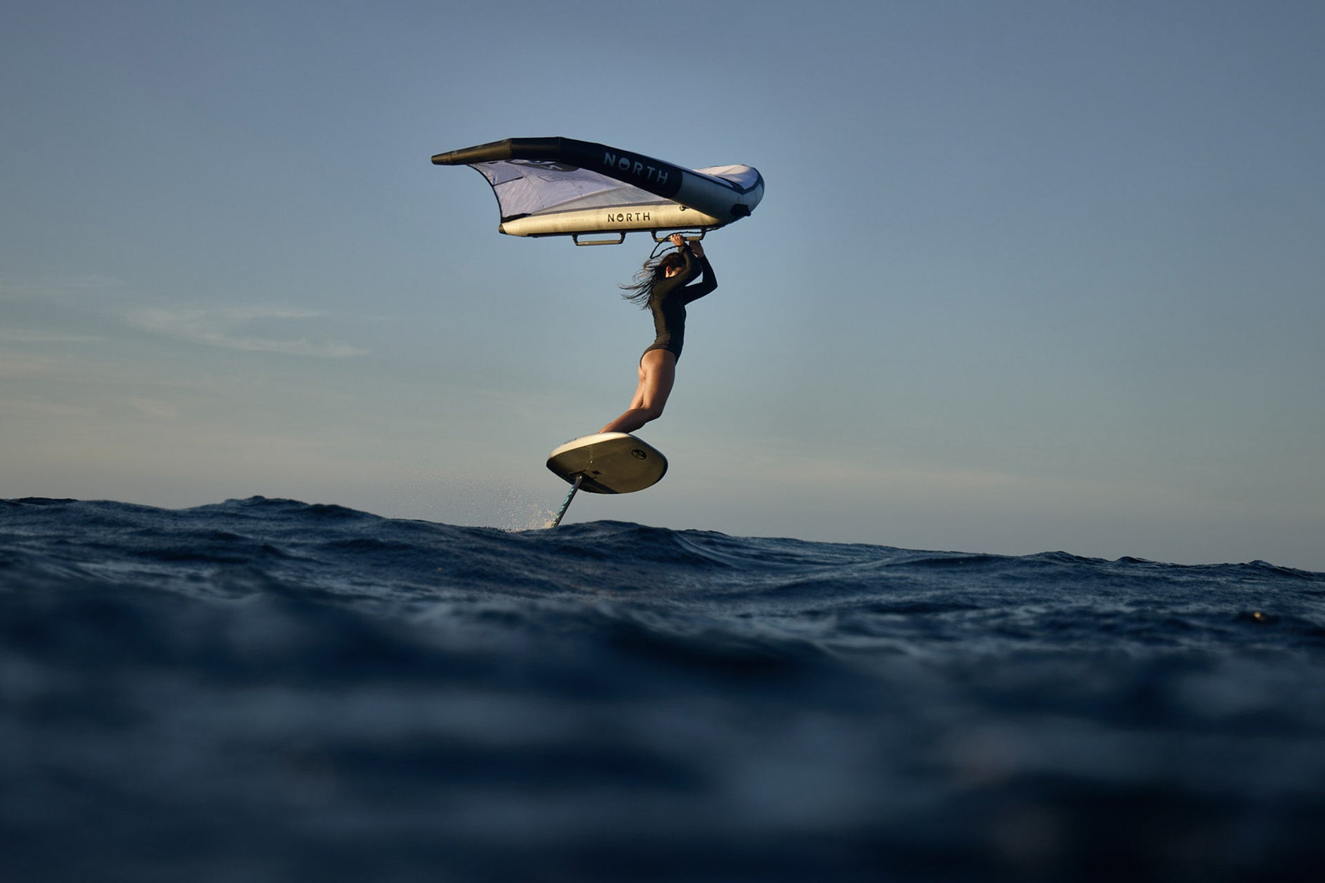 North ShiftLock Carbon Wing Handle Marketing Image 4