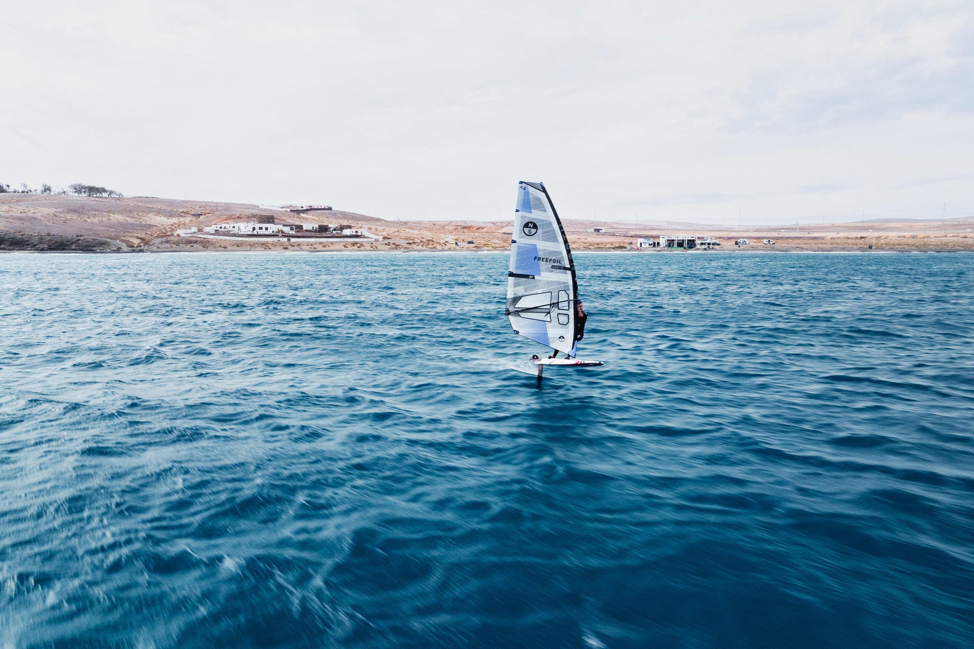 North FreeFoil Gen1 Marketing Image 3
