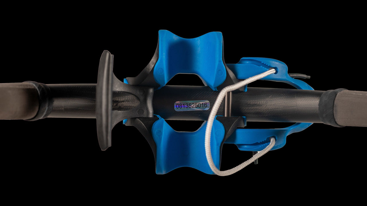 Ultimate Carbon Boom X-Over - Carbon Reinforced Head, Single Piece technology