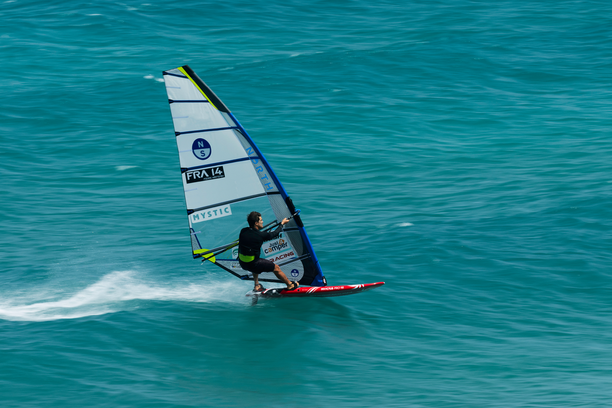 North PRISMA Fin Marketing Image 1